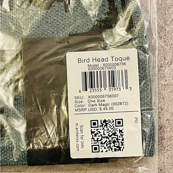 Arc’teryx Bird Head Toque - Dark Magic Online Exclusive Color - Only 2 left! - Picture 8 of 9